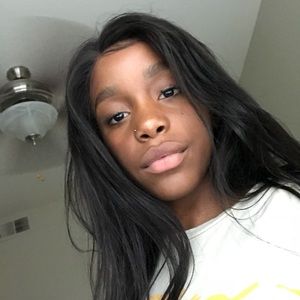 Meet your Posher, Jasmine